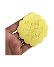 Load image into Gallery viewer, Muslim boy girl praying Cookie Fondant Debosser prayers be accepted