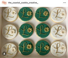 Load image into Gallery viewer, Clover leaves Silicone Mould lucky leaf St Patrick's Day Cake Fondant Sugarcraft Soap floral theme