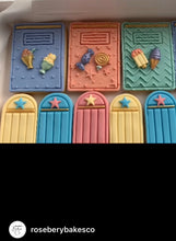 Load image into Gallery viewer, School elements cookie cutter stamp - art brush, paint pallet, notebook, scissors and magnify