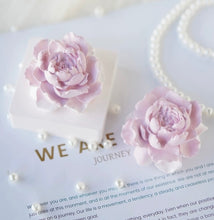 Load image into Gallery viewer, Large Tiger Jasmine Silicone Mould Cake Fondant Candle Sugarcraft Soap clay