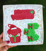 Load image into Gallery viewer, Merry Woofmas Cookie Cutter Stamp Dog Christmas wreath puppy present