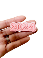 Load image into Gallery viewer, 2024 Cookie Fondant new year class of