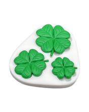 Load image into Gallery viewer, Clover leaves Silicone Mould lucky leaf St Patrick's Day Cake Fondant Sugarcraft Soap floral theme