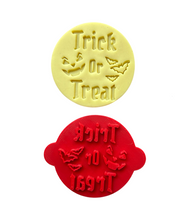 Load image into Gallery viewer, Happy Halloween Trick Or Treat Spooky Pumpkin Face Cookie Cutter Stamp Set Party Cookie