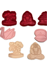Load image into Gallery viewer, Japanese Theme Cookie Cutter Stamp Sakura Tree Fan Maneki-Neko Temple Sumo Koi Fish