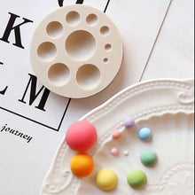 Load image into Gallery viewer, sphere mould pearl hemisphere augar craft cake decor half circle