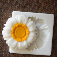 Load image into Gallery viewer, Large Daisy Silicone Mould Cake Fondant sunflower Candle Sugarcraft Soap