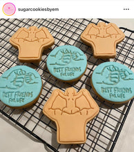 Load image into Gallery viewer, 1st father's day cookie cutter kids on dad's shoulder backview milk beer cheers cookie cutter stamp