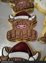 Load image into Gallery viewer, Christmas Highland cow Cookie Cutter Stamp