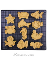 Load image into Gallery viewer, ocean theme animals cookie cutter fondant embosser - octopus dolphin seahorse turtle whale crab