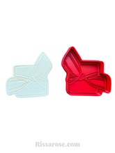 Load image into Gallery viewer, christmas cookie cutter - santa, gingerbread house, gift, wreath, fox & pine tree cones ribbon wrapped gift