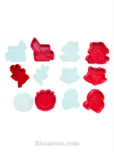 Load image into Gallery viewer, christmas cookie cutter - santa, gingerbread house, gift, wreath, fox & pine tree cones all 6