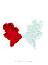 Load image into Gallery viewer, christmas cookie cutter - santa, gingerbread house, gift, wreath, fox & pine tree cones pine tree branch and cones