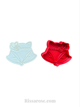 Load image into Gallery viewer, christmas cookie cutter - santa, gingerbread house, gift, wreath, fox & pine tree cones fox