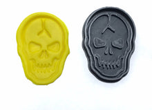Load image into Gallery viewer, halloween cookie fondant cutter stamp dracula skull pumpkin grave vampire teeth witch hat skull
