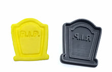 Load image into Gallery viewer, halloween cookie fondant cutter stamp dracula skull pumpkin grave vampire teeth witch hat grave