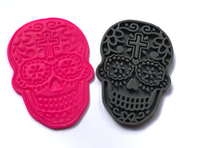 Load image into Gallery viewer, day of the dead día de muertos sugar skull cookie cutter stamp halloween - cinco de mayo