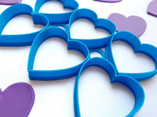 Load image into Gallery viewer, heart multi cookie cutter sharp edge fondant cutter 5cm 6cm 7cm valentine's day cookies bake tool