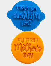 Load image into Gallery viewer, first mother's day cookie stamps set - my first mother's day, love you to the moom back and baby in mum's arm first mother's day