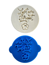 Load image into Gallery viewer, anzac day cookie embosser- lest we forgot poppy soldier lest we forgot stamp