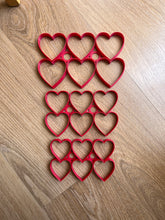 Load image into Gallery viewer, Heart Multi Cookie Cutter Sharp Edge Fondant Cutter 5cm 6cm 7cm Valentine's Day cookies Bake Tool