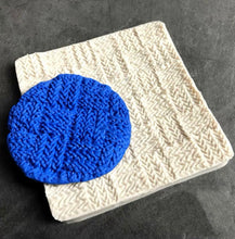 Load image into Gallery viewer, knitting texture silicone mould - cake decorating - fondant gum paste icing