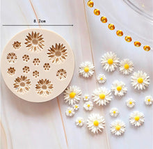 Load image into Gallery viewer, Daisy Sunflower Silicone Mini Mould Cake Fondant Sugarcraft Soap
