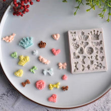 Load image into Gallery viewer, silicone silicon bow bows heart crown mould mold cake fondant sugarcraft soap princess theme