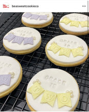 Load image into Gallery viewer, Bunting Flag Banner Alphabet Number Silicone Mould