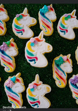 Load image into Gallery viewer, 2 styles unicorn cookie cutter and stamp - close eyes & bows