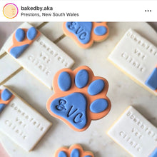 Load image into Gallery viewer, Dog Lion Animal Paw Cookie Cutter Set Fondant cutter Set