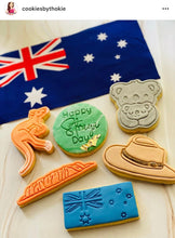 Load image into Gallery viewer, Australian theme cookie cutter stamp -pie Sydney Harbour bridge opera house kangaroo Uluru Cricket bat