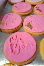 Load image into Gallery viewer, Illustrations Linear Pregnancy Cookie Debosser - Pregnant mum and baby in the tummy - Baby Shower