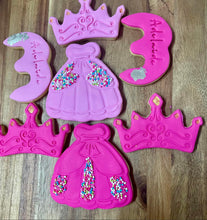 Load image into Gallery viewer, crown cutter embosser - princess tiara birthday
