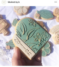 Load image into Gallery viewer, gum leaf texture debosser gumnut theme clay aussie theme raised stamp