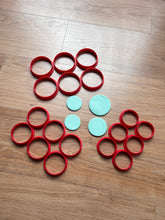 Load image into Gallery viewer, Round Multi Cutter Sharp Edge Cookie Fondant Cutter 5cm 6cm 7cm bake tool