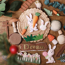 Load image into Gallery viewer, easter silicone mould rabbit holds tulip carrot bunny