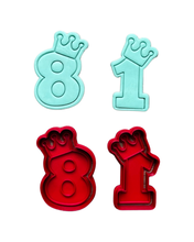 Load image into Gallery viewer, Crown number cutter and embosser - Prince/Princess birthday cookie