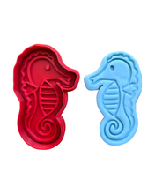Load image into Gallery viewer, Ocean theme animals cookie cutter fondant embosser - Octopus Dolphin Seahorse Turtle Whale Crab