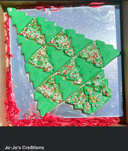 Load image into Gallery viewer, Multi mini tree cutter Christmas cookie box