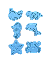 Load image into Gallery viewer, Ocean theme animals cookie cutter fondant embosser - Octopus Dolphin Seahorse Turtle Whale Crab
