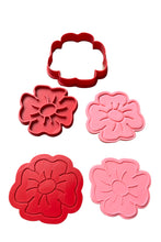 Load image into Gallery viewer, Poppy flower cookie cutter and embosser - Anzac day Least forget
