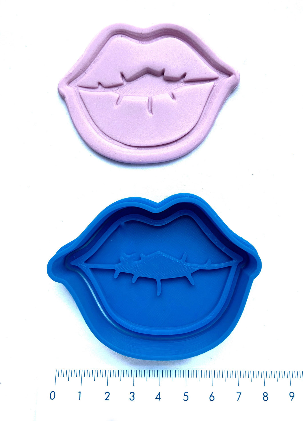 lips cookie cutter stamp love valentine's day mother's day fondant embosser cake decoration  