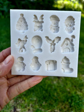Load image into Gallery viewer, Mini christmas Elements Silicone Mould xmas tree Rudolph Santa holly leaf Advent Calendar
