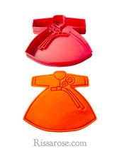 Load image into Gallery viewer, hanbok cookie cutter and stamp - traditional korean clothes chosŏn-ot with roses
