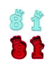 Load image into Gallery viewer, Crown number cutter and embosser - Prince/Princess birthday cookie
