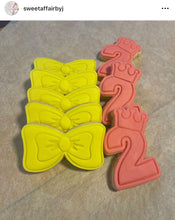 Load image into Gallery viewer, Bow Cookie Cutter Stamp ribbon Emma wiggle yellow bow Style
