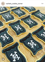 Load image into Gallery viewer, pirate cookie cutters stamps - hat map treasure box helm boat
